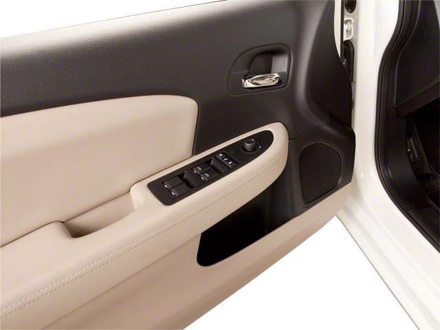 2012 Chrysler 200 4dr Sdn Touring