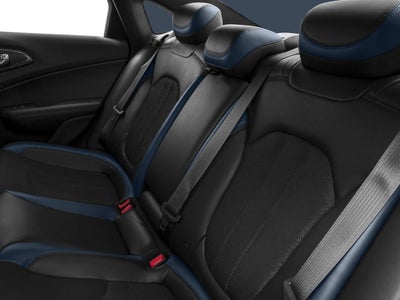 2016 Chrysler 200 4dr Sdn Touring FWD