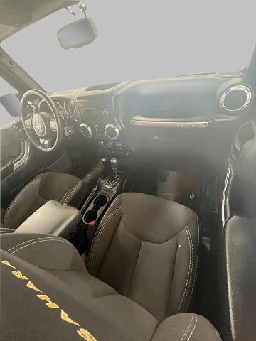 2015 Jeep Wrangler Unlimited 4WD 4dr Sahara