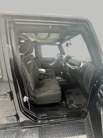 2015 Jeep Wrangler Unlimited 4WD 4dr Sahara