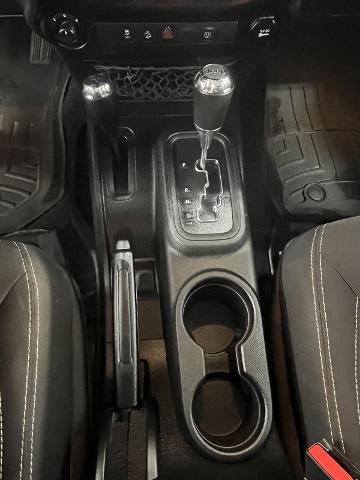2015 Jeep Wrangler Unlimited 4WD 4dr Sahara
