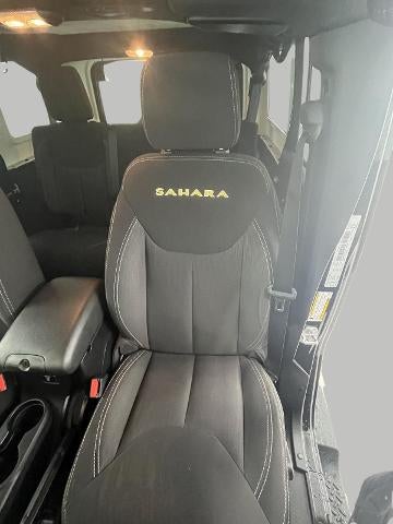 2015 Jeep Wrangler Unlimited 4WD 4dr Sahara