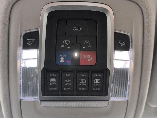 2022 RAM 1500 Limited 4x4 Crew Cab 5'7" Box