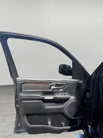 2021 RAM 1500 Laramie 4x4 Crew Cab 5'7" Box