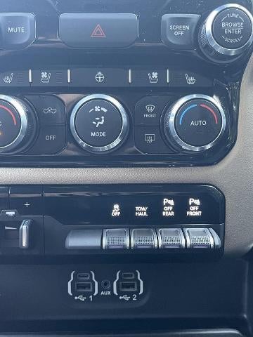 2021 RAM 1500 Laramie 4x4 Crew Cab 5'7" Box