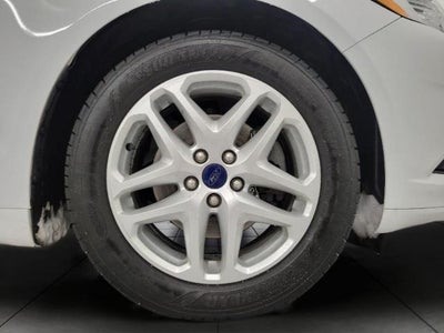 2016 Ford Fusion 4dr Sdn SE FWD