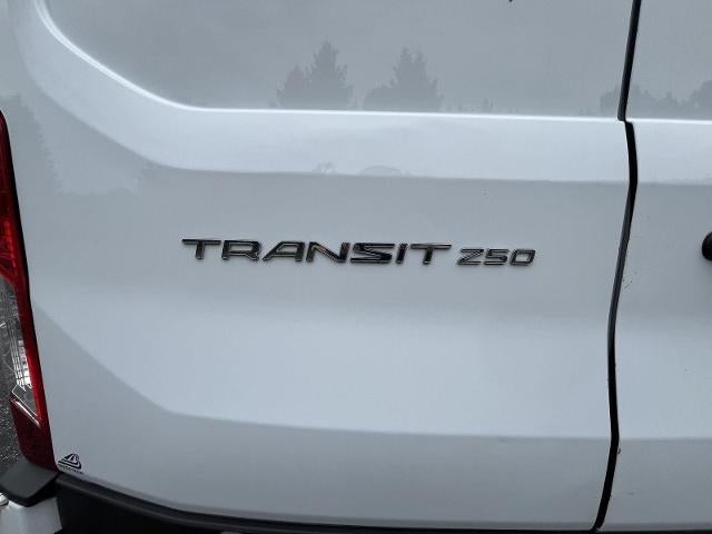 2022 Ford Transit Cargo Van T-250 130" Med Rf 9070 GVWR RWD