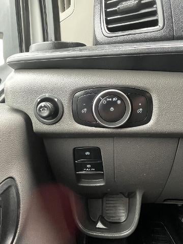 2022 Ford Transit Cargo Van T-250 130" Med Rf 9070 GVWR RWD
