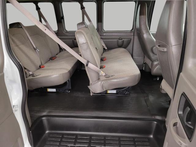 2025 Chevrolet Express Passenger 3500 Extended Wheelbase Rear-Wheel Drive 1LS