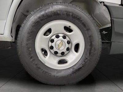 2025 Chevrolet Express Passenger 3500 Extended Wheelbase Rear-Wheel Drive 1LS