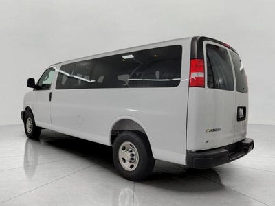 2025 Chevrolet Express Passenger 3500 Extended Wheelbase Rear-Wheel Drive 1LS
