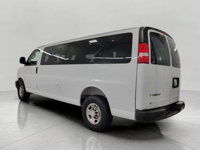 2025 Chevrolet Express Passenger 3500 Extended Wheelbase Rear-Wheel Drive 1LS