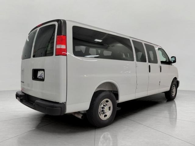 2025 Chevrolet Express Passenger 3500 Extended Wheelbase Rear-Wheel Drive 1LS