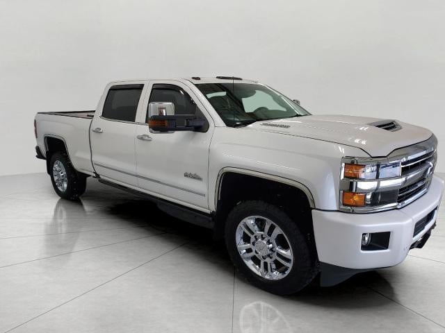 2018 Chevrolet Silverado 2500 HD Crew Cab Standard Box 4-Wheel Drive High Country