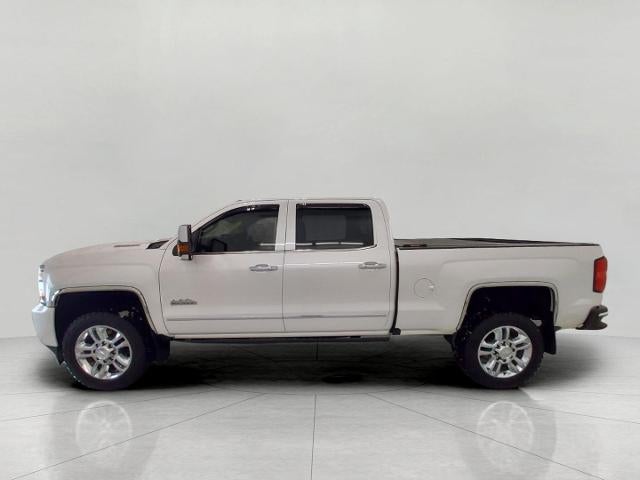 2018 Chevrolet Silverado 2500 HD Crew Cab Standard Box 4-Wheel Drive High Country