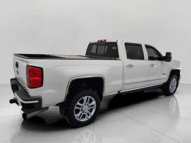 2018 Chevrolet Silverado 2500 HD Crew Cab Standard Box 4-Wheel Drive High Country