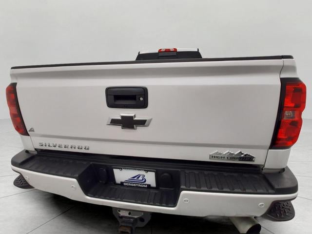 2018 Chevrolet Silverado 2500 HD Crew Cab Standard Box 4-Wheel Drive High Country