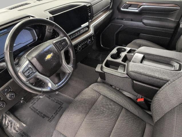 2024 Chevrolet Silverado 1500 Crew Cab Short Box 4-Wheel Drive LT 2FL