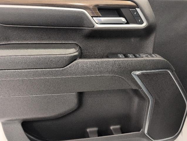 2024 Chevrolet Silverado 1500 Crew Cab Short Box 4-Wheel Drive LT 2FL