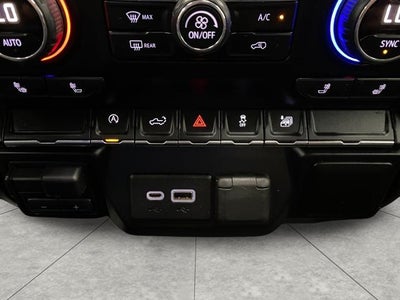 2019 Chevrolet Silverado 1500 Double Cab Standard Box 4-Wheel Drive RST