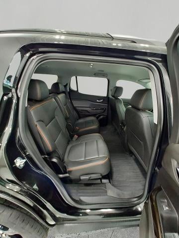 2023 GMC Acadia AWD AT4