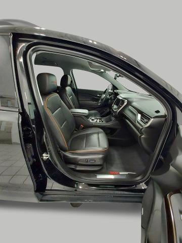 2023 GMC Acadia AWD AT4