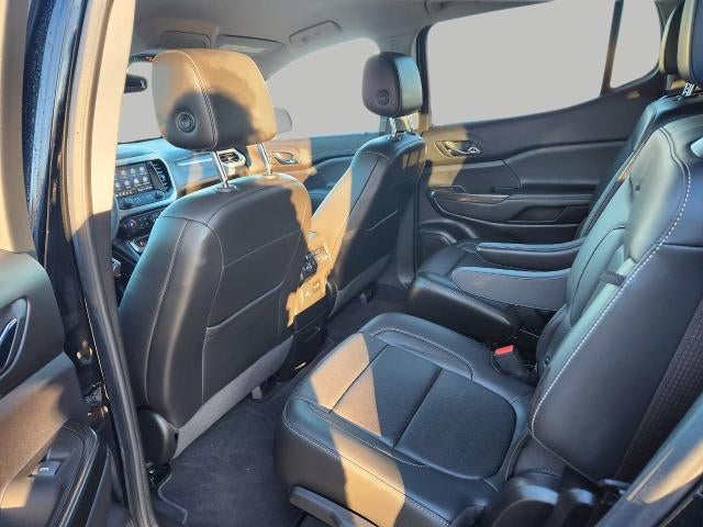 2023 GMC Acadia AWD SLT