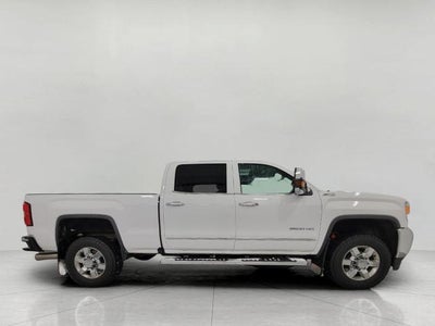 2019 GMC Sierra 3500 HD Crew Cab Standard Box 4-Wheel Drive SLT