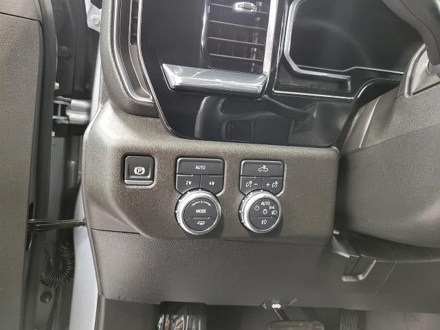 2025 GMC Sierra 1500 Double Cab Standard Box 4-Wheel Drive Elevation 3VL
