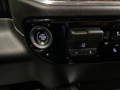 2024 GMC Sierra 1500 Crew Cab Short Box 4-Wheel Drive Elevation 3SB