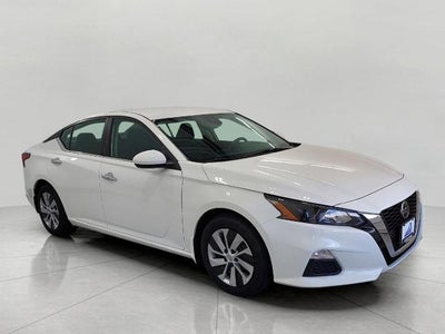 2022 Nissan Altima 2.5 S Sedan