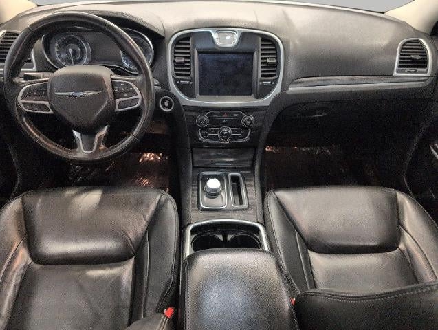 2019 Chrysler 300 Touring L RWD *Ltd Avail*