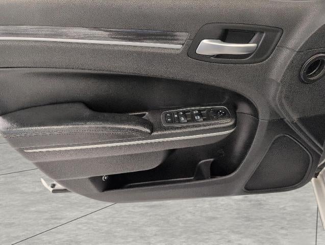 2019 Chrysler 300 Touring L RWD *Ltd Avail*