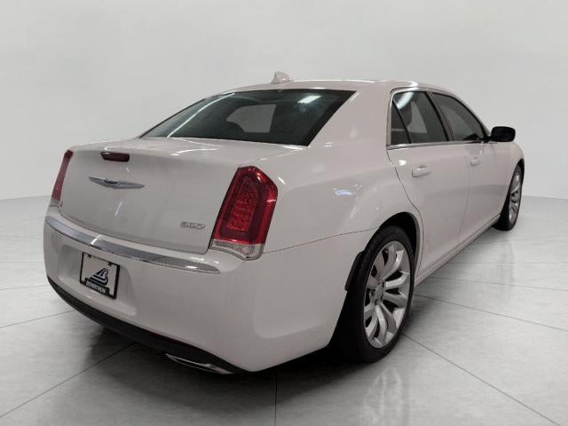 2019 Chrysler 300 Touring L RWD *Ltd Avail*