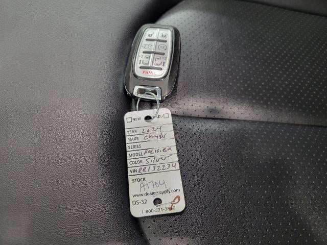 2024 Chrysler Pacifica Touring L FWD