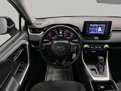 2020 Toyota RAV4 LE FWD (GS)