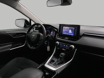 2020 Toyota RAV4 LE FWD (GS)