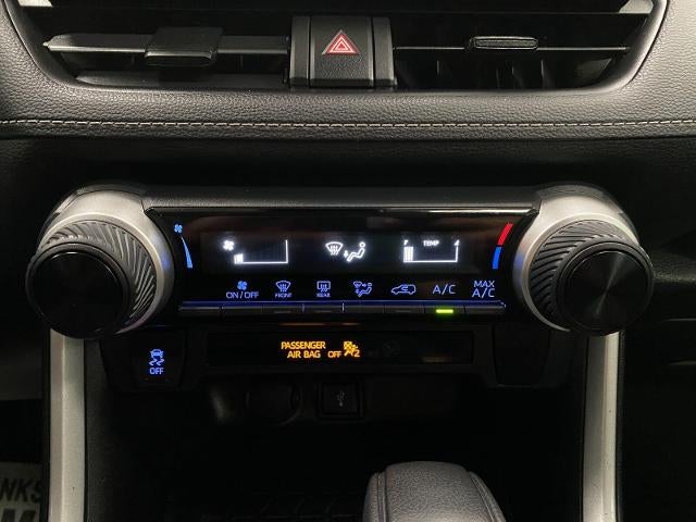 2020 Toyota RAV4 LE FWD (GS)