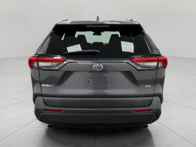 2020 Toyota RAV4 LE FWD (GS)