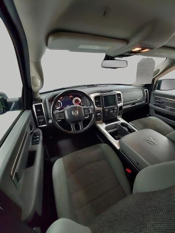 2017 RAM 1500 Big Horn 4x4 Crew Cab 5'7" Box