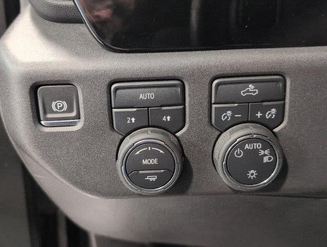 2024 Chevrolet Silverado 1500 Crew Cab Short Box 4-Wheel Drive LT 2FL
