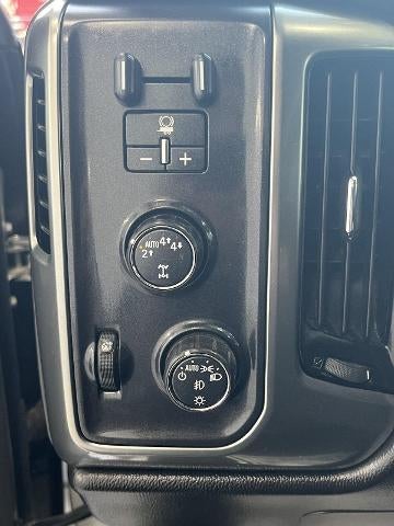 2017 Chevrolet Silverado 1500 Crew Cab Short Box 4-Wheel Drive LT Z71