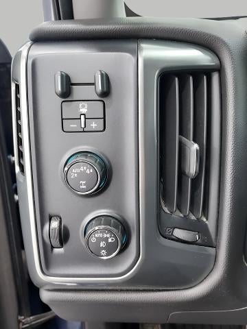 2017 Chevrolet Silverado 1500 Crew Cab Short Box 4-Wheel Drive LT Z71