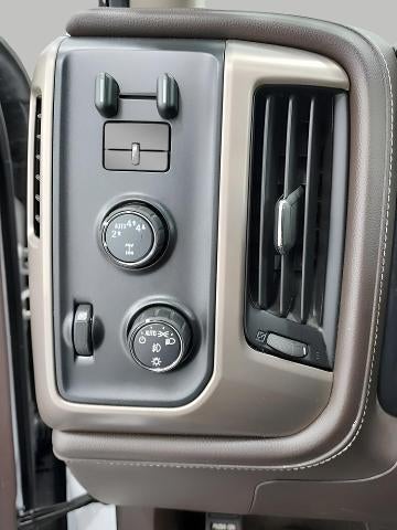 2018 GMC Sierra 1500 Crew Cab Short Box 4-Wheel Drive Denali