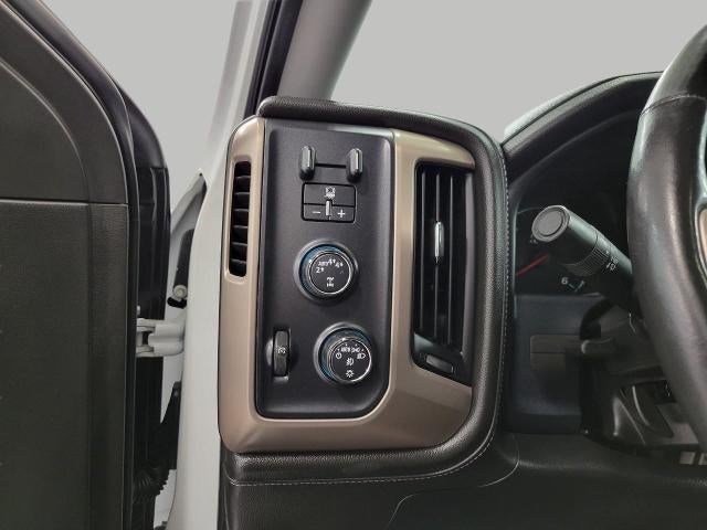 2017 GMC Sierra 1500 Crew Cab Short Box 4-Wheel Drive Denali