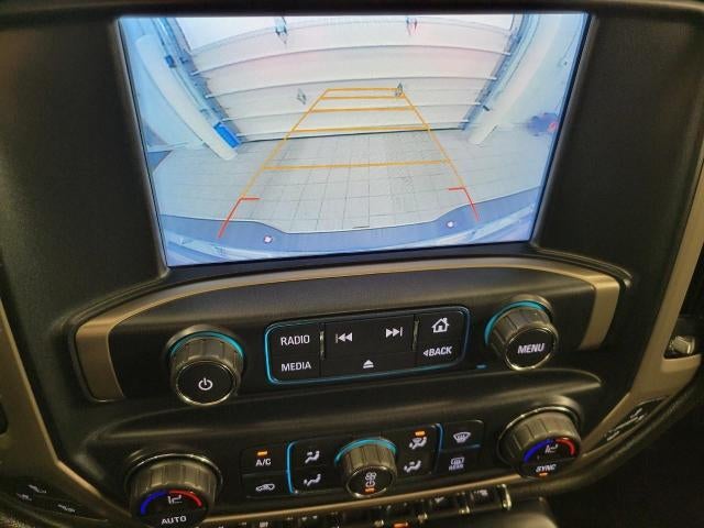 2017 GMC Sierra 1500 Crew Cab Short Box 4-Wheel Drive Denali