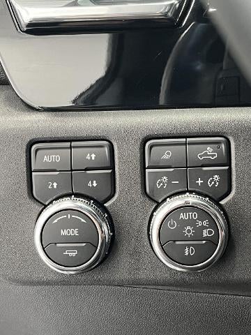 2023 GMC Sierra 1500 Crew Cab Short Box 4-Wheel Drive SLT