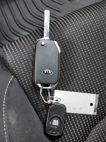 2020 Kia Forte LXS IVT