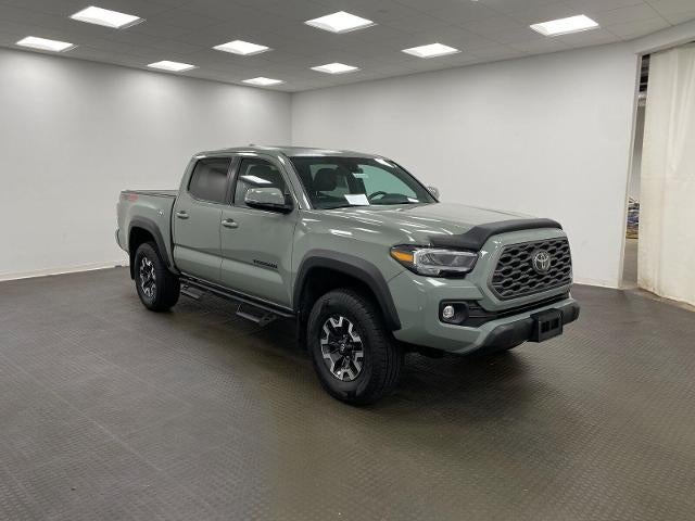 2023 Toyota Tacoma 4WD SR Double Cab 5' Bed V6 AT (GS)