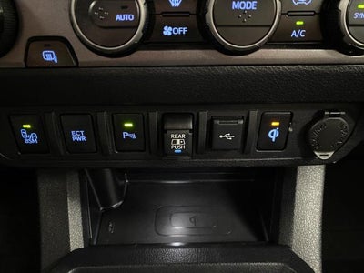 2023 Toyota Tacoma 4WD SR Double Cab 5' Bed V6 AT (GS)
